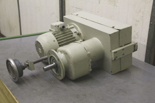 adjustable gear motor 0.75 kW 4-28 rpm from North - B5