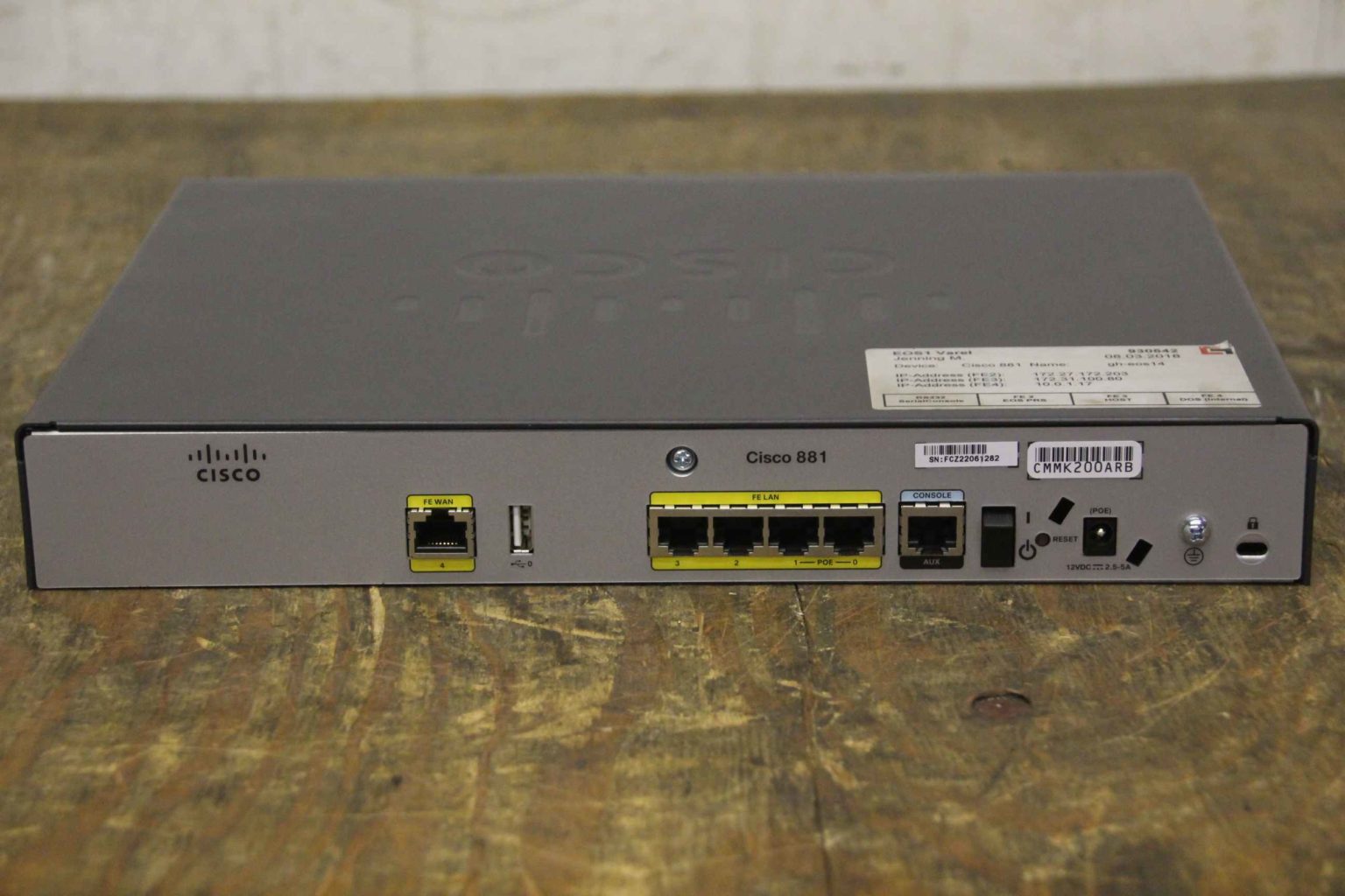 Router von Cisco C881K9