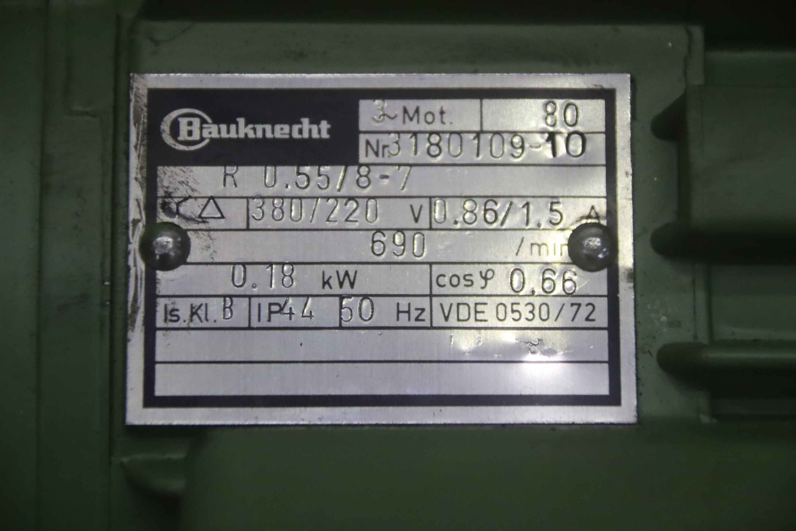 ▷ Elektromotor 0,18 kW 690 U/min Bauknecht R 0.55/8-7 gebraucht kaufen 
