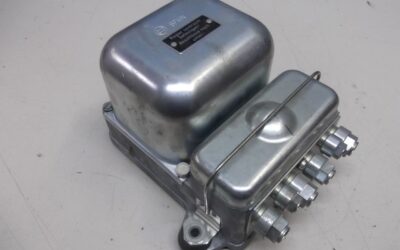 Alternative view of Lichtmaschinenregler von Bosch - 0190113 004 850