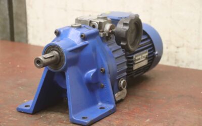 regelbarer Getriebemotor 0,37 kW 40 - 200 U/min von Motovario EM - TKR / 5 MA 71 b4