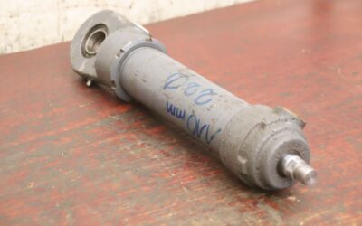 Alternative view of Hydraulikzylinder von unbekannt - Hub 110 mm