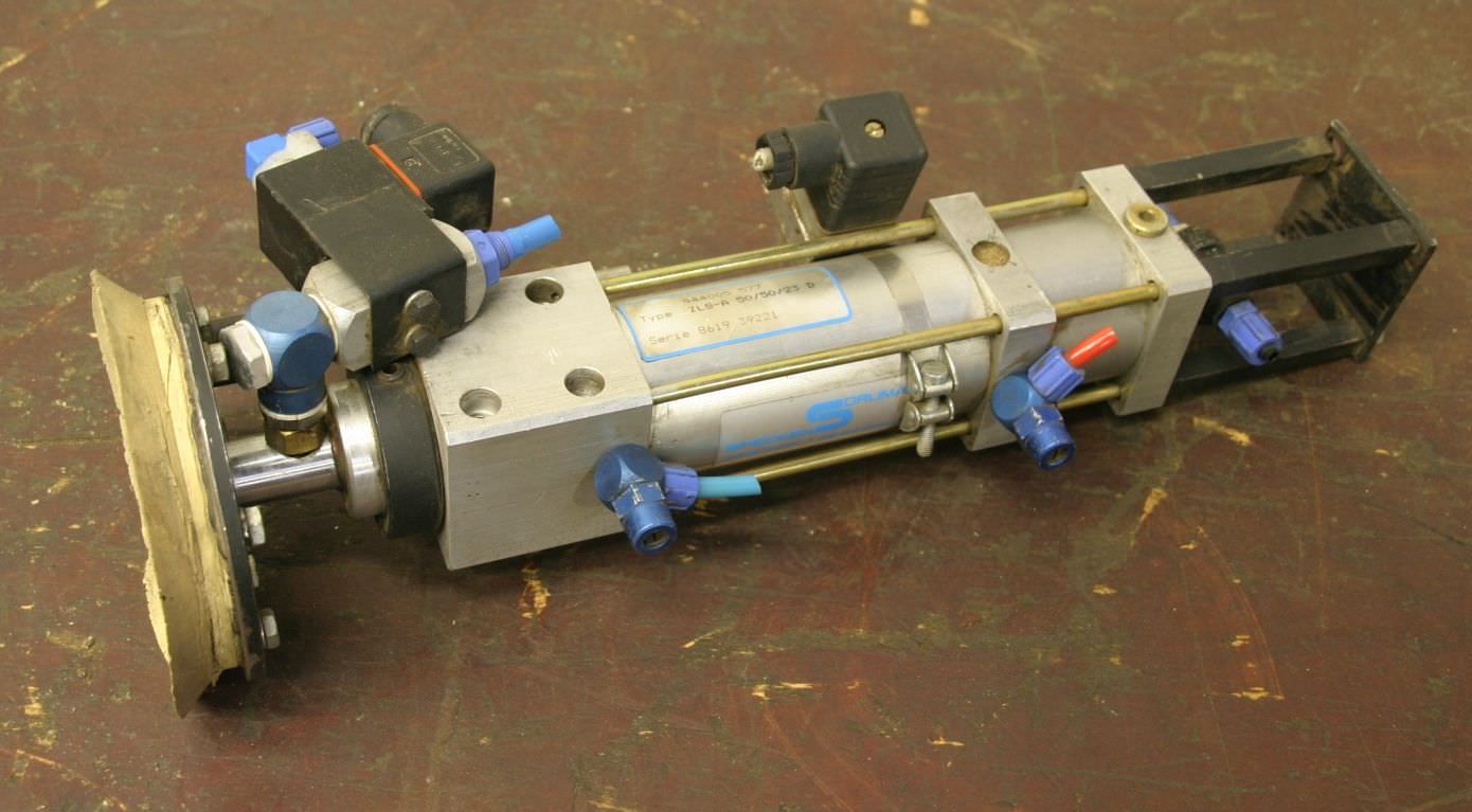 Pneumatikzylinder mit Vakuumsaugnapf von Specken & Drumag - ZLS-A 50/50/23 D