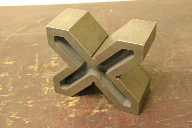 Anreissprisma 1 Stück von Guss - 200/171/H92 mm