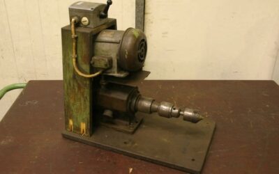 Entgratmaschine von Eigenbau - für Bohrungen