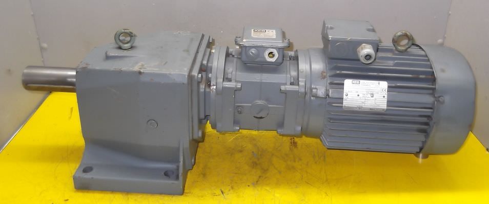Getriebemotor 1,0/1,5 kW 21/43 U/min von KEB - ZG3/08.10/DK100LX8/4