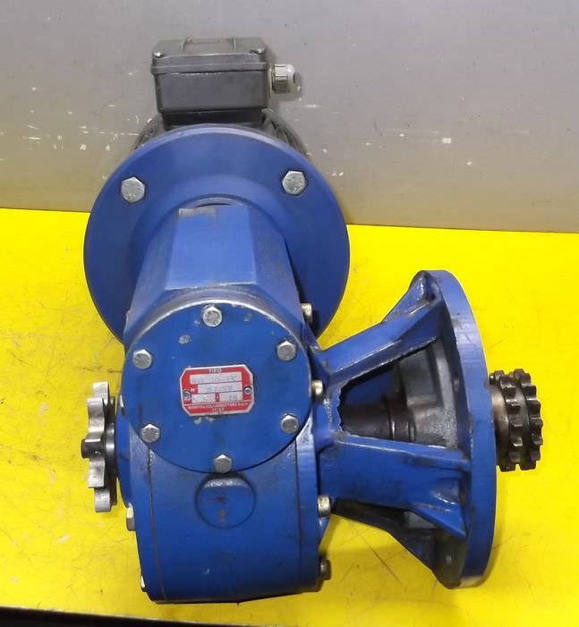 Getriebemotor 1,5 kW 143 U/min von Bonfiglioli - B5 Winkel – Bild 3