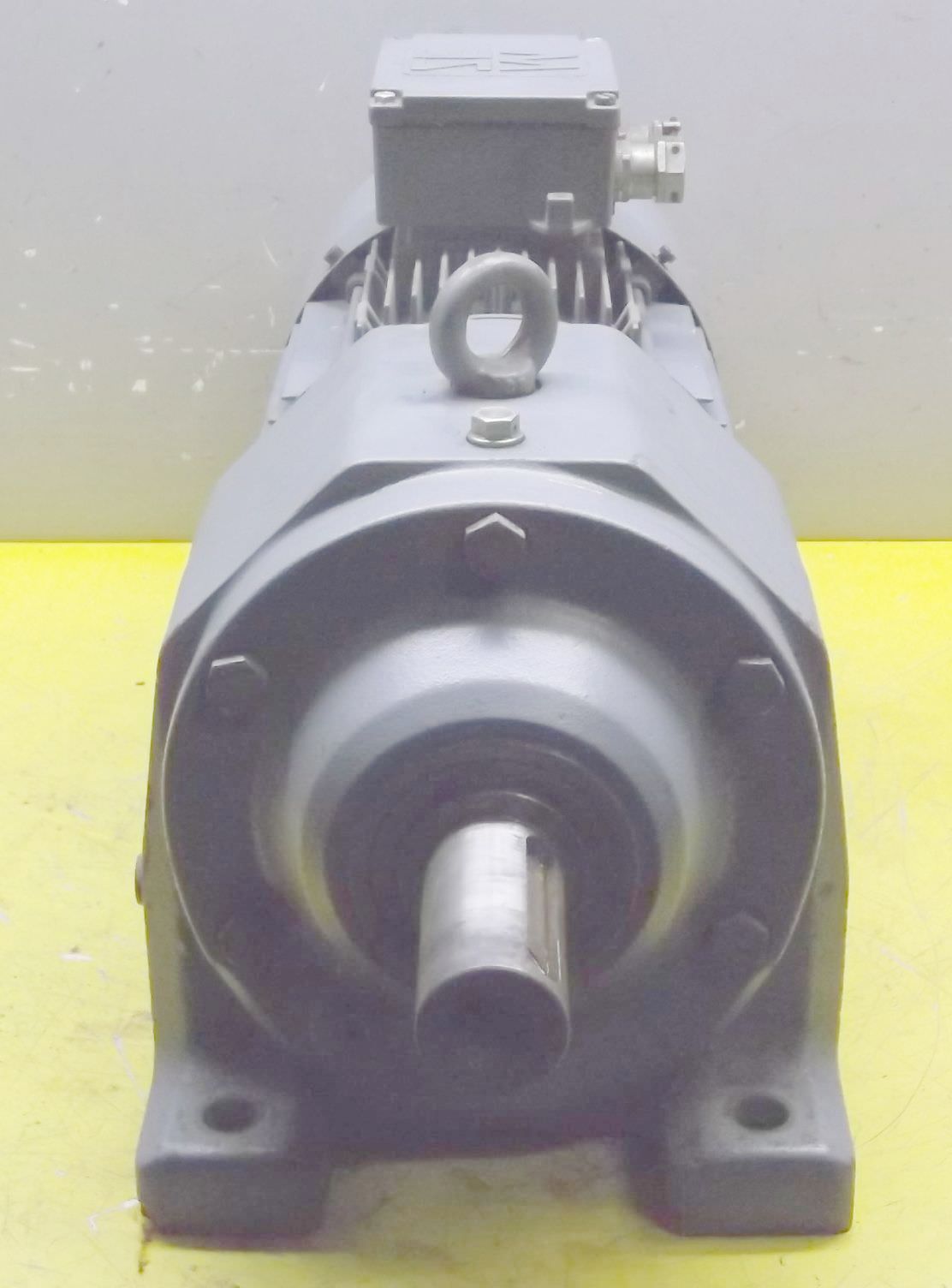 Getriebemotor 0,88/1,3 kW 21/41 U/min von SEW Eurodrive - R73WD90S-4 – Bild 3