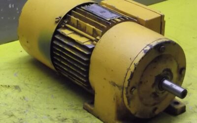 Alternative view of Getriebemotor 0,15 kW 57 U/min von SEW Eurodrive - R30DT71K4B