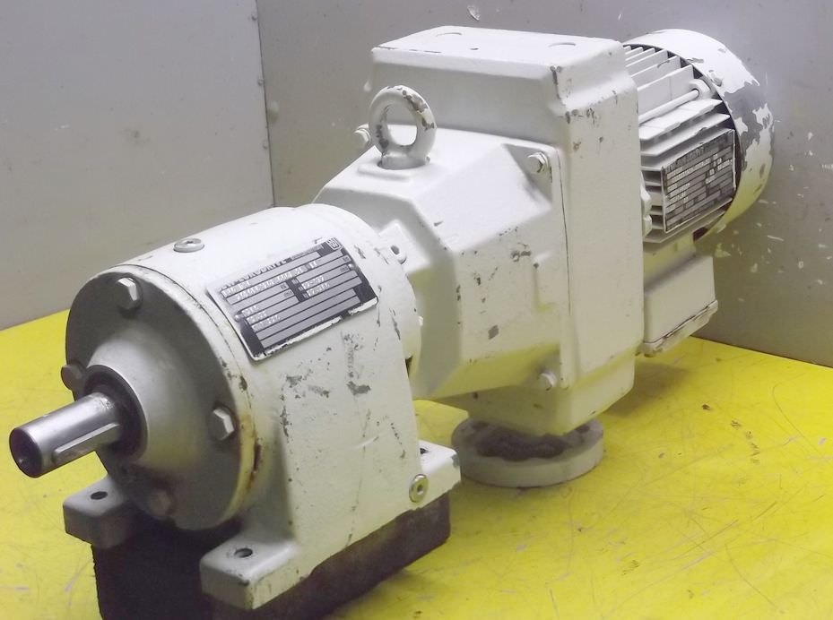 regelbarer Getriebemotor 0,37 kW 27-137 U/min von SEW Eurodrive - DFT71D4