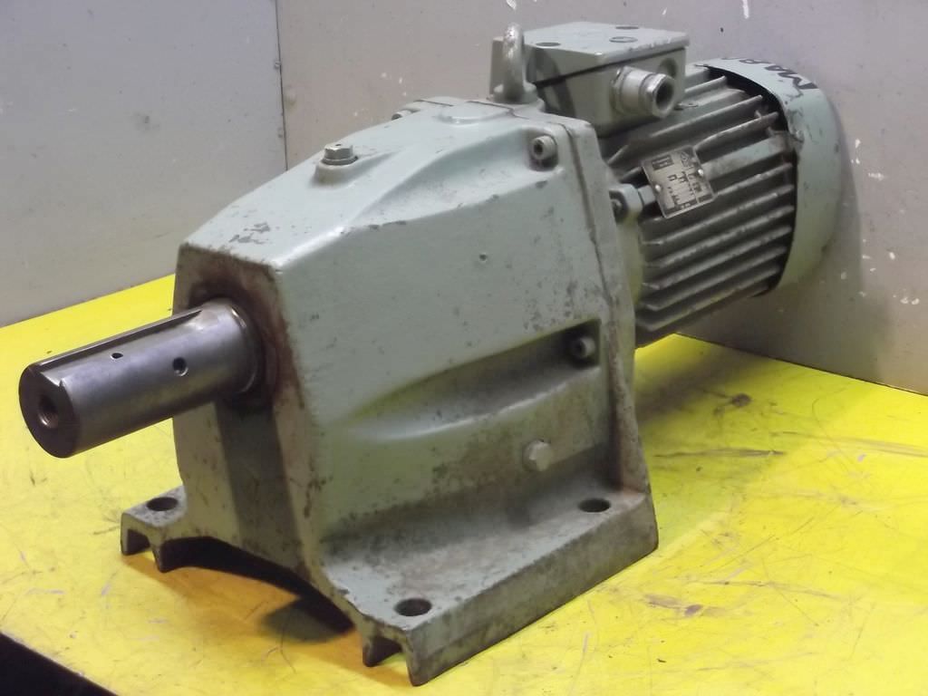Getriebemotor 0,33 kW 16 U/min von VEM - ZG3KMR80G8