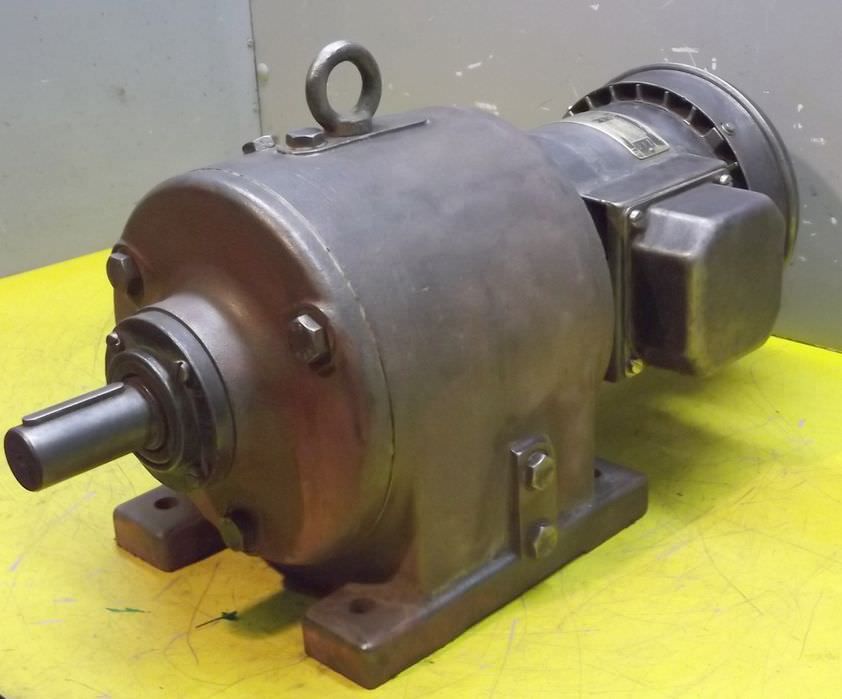 Getriebemotor 0,37/0,48 kW 31/62 U/min von SEW - R6eD374-2