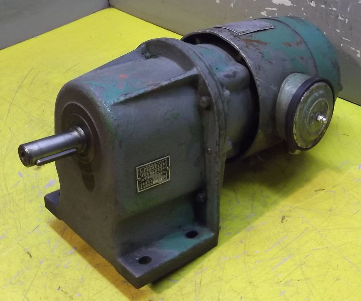 Getriebemotor 0,18 kW 26,5 U/min von Bauer - D0060/101 DK760/178