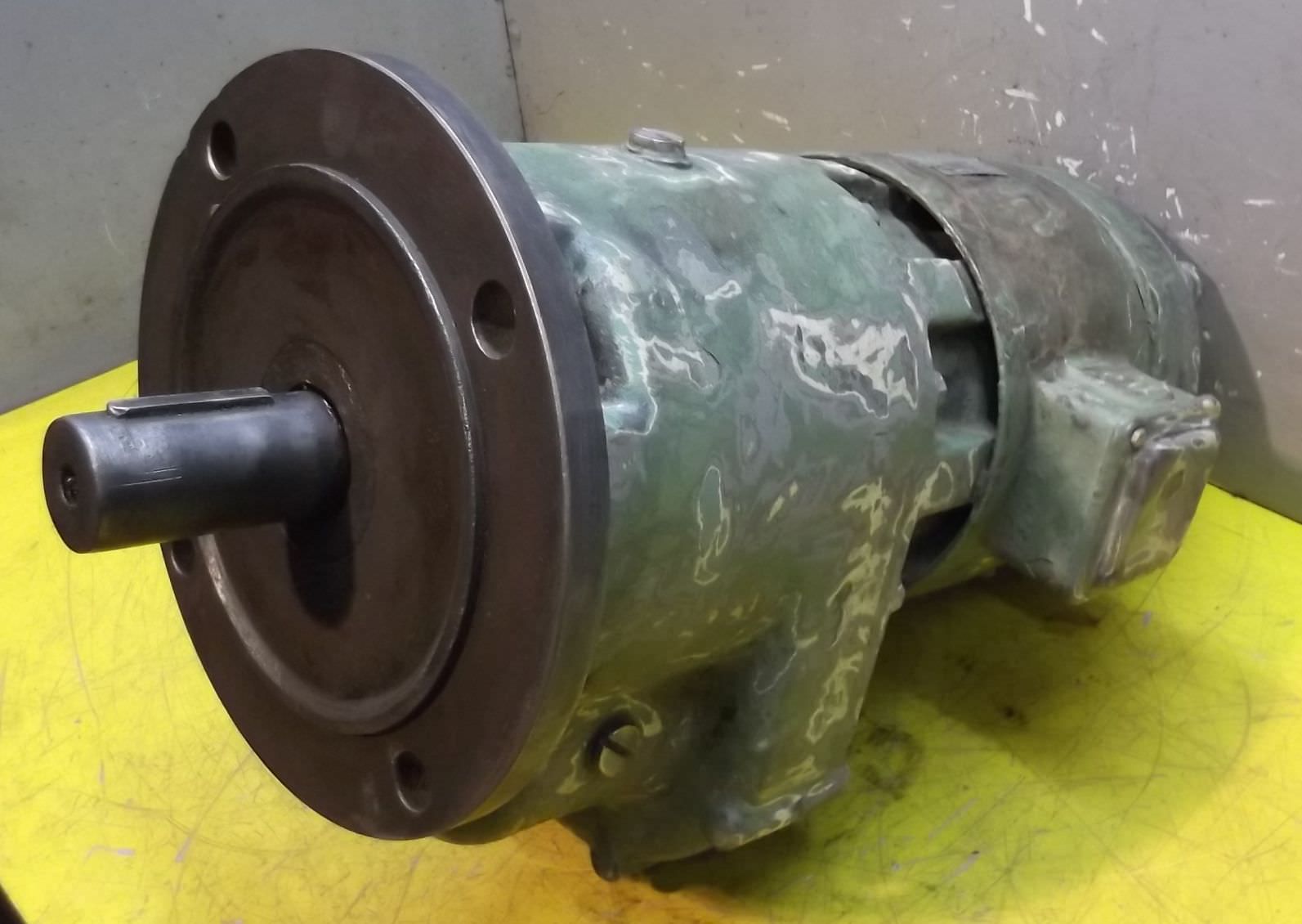 Getriebemotor 1,1 kW 295 U/min von VEM - FZDA334