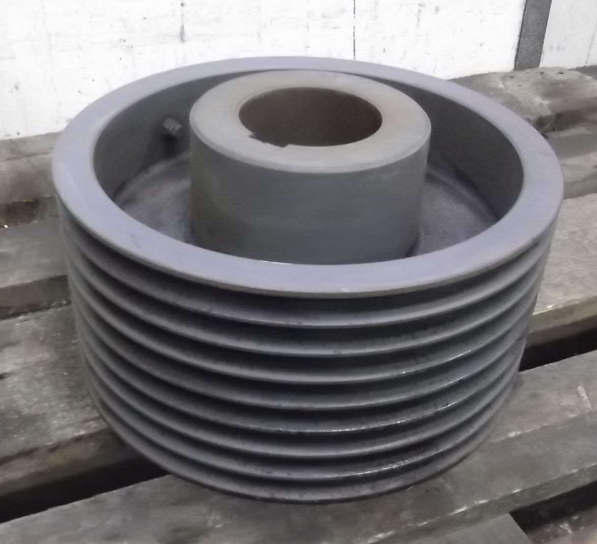 Keilriemenscheibe 8 rillig von Guss - SPB 322-8 (17 mm) – Bild 2