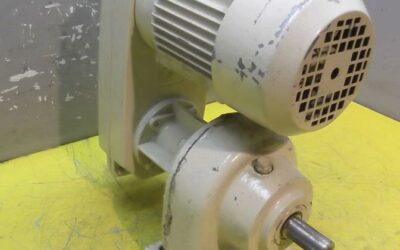 Alternative view of regelbarer Getriebemotor 0,18 kW 55-275 U/min von Nord Getriebebau - SK01-R080U-63-L/4