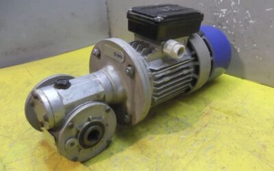 Getriebemotor 0,37 kW 93 U/min von MGM - BA71B4