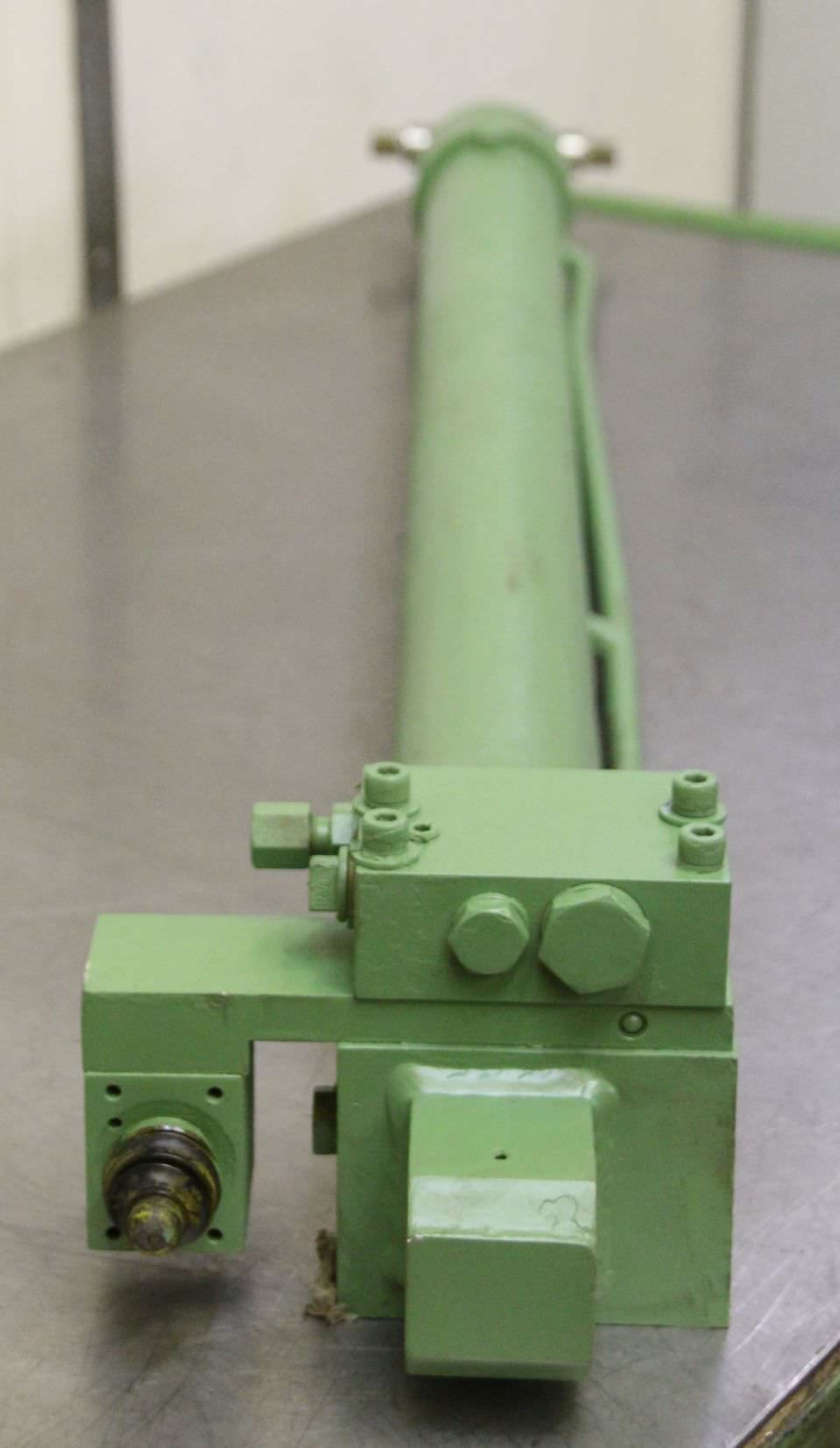 Hydraulikzylinder von unbekannt - Hub 950 mm – Bild 3