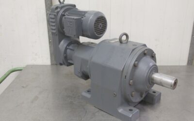 regelbarer Getriebemotor 0,55 kW 0,93-5,4 U/min von SEW Eurodrive - R82-62-V01