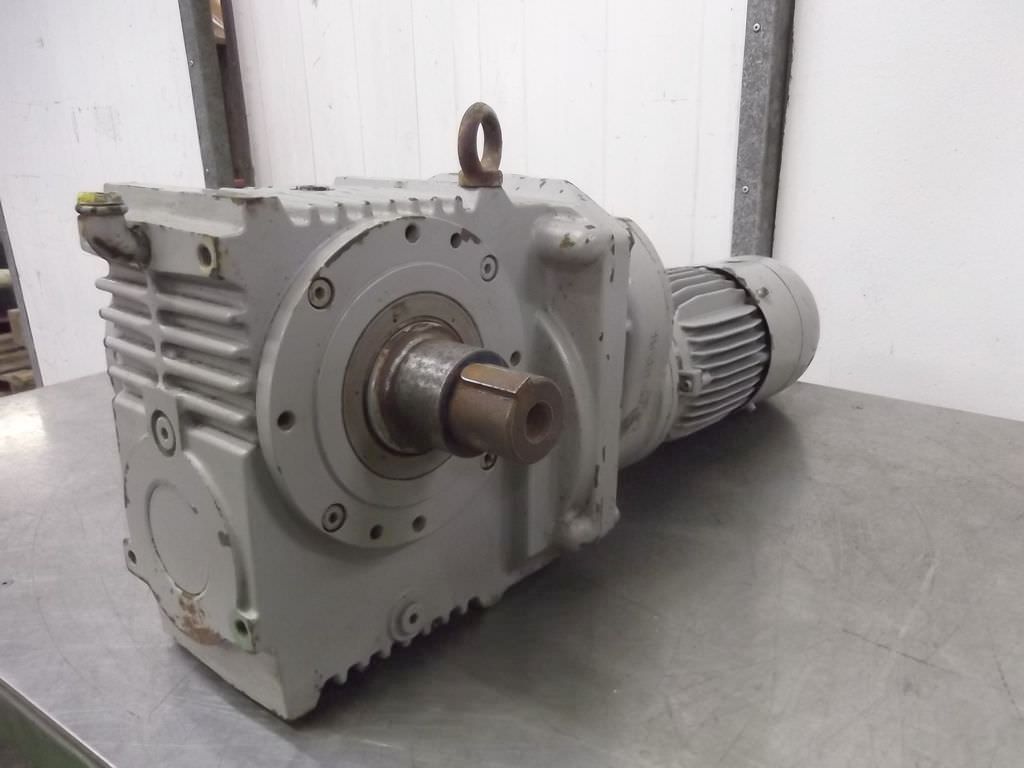 Getriebemotor 0,55 kW 0,5/2,3 U/min von SSB - DS6-11-SS6-080-0410.204.40-N