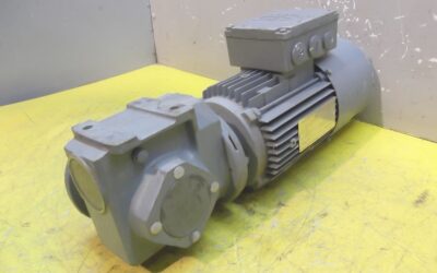 Getriebemotor 0,55 kW 89 U/min von SEW EURODRIVE - SF32 DT80K4BMG