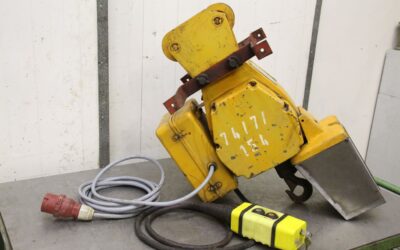 Alternative view of Kettenzug mit Fahrwerk 250 kg von Balkancar - B053M