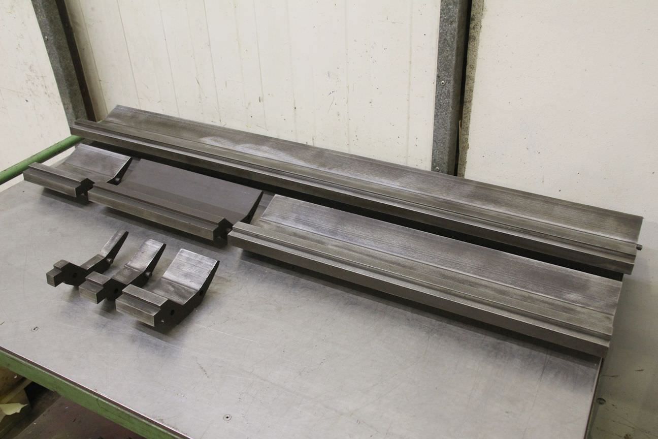 Abkantwerkzeug geteilt 2540 mm von unbekannt - 170/60 mm