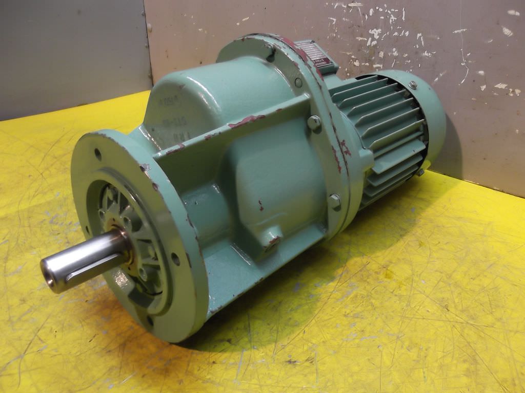 Getriebemotor 0,37 kW 85 U/min von BAUER - G12-20/DK74-178-W-AS/M
