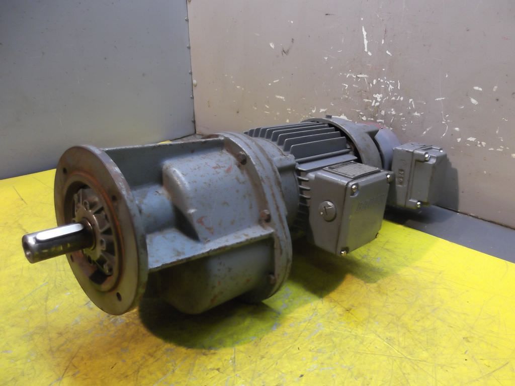 Getriebemotor 0,55 kW 65 U/min von BAUER - G12-20/DK84-200AS/M