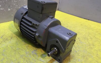 Alternative view of Getriebemotor 0,37 kW 63 U/min von Flender - S01-M1C4