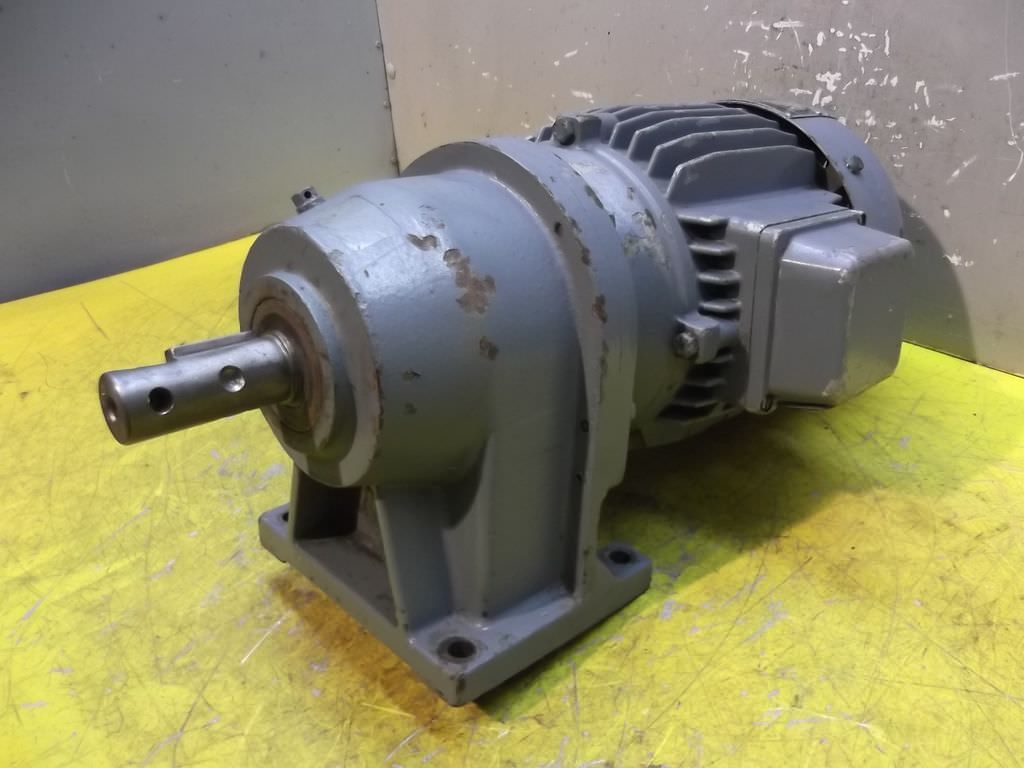 Getriebemotor 0,55/1,05 kW 45/90 U/min von Cebeha - CB14/4/2PD