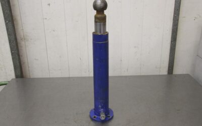 Hydraulikzylinder von unbekannt - Hub 300 mm