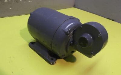 Alternative view of Getriebemotor 0,1 kW 170 U/min von Groschopp - DM.90-60