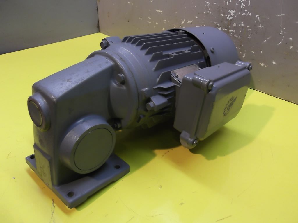 Getriebemotor 0,75 kW 114 U/min von Nord - SK80L/4