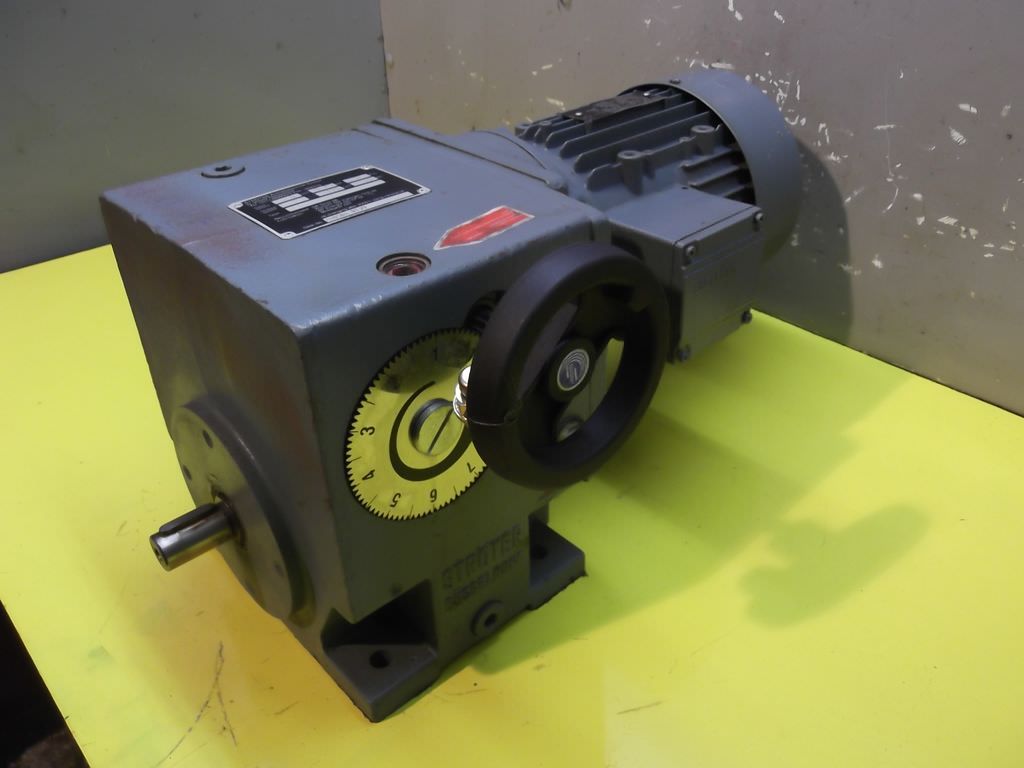regelbarer Getriebemotor 0,75 kW 12,5-125 U/min von Siemens - 1LA7083-4AA13-Z
