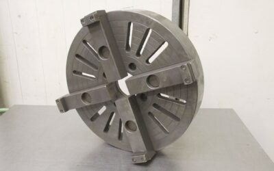 Planscheibe mit langen Backen von unbekannt - Typ 560 mm