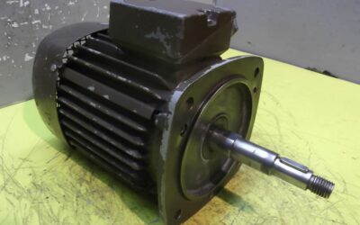 Alternative view of Elektromotor 1,4 kW 2850 U/min von VEB - KMRB 80 K 2 M0/15