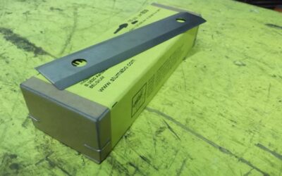 Alternative view of Ersatzmesser für Schneidemaschinen von Stumabo - 127x25,4x1,5 2GØ10,4 (90°)