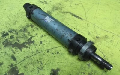 Alternative view of Pneumatikzylinder von Festo - DGS-40-100-PPV