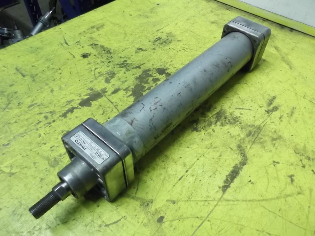 Pneumatikzylinder von Festo - DN-63-300-PPV