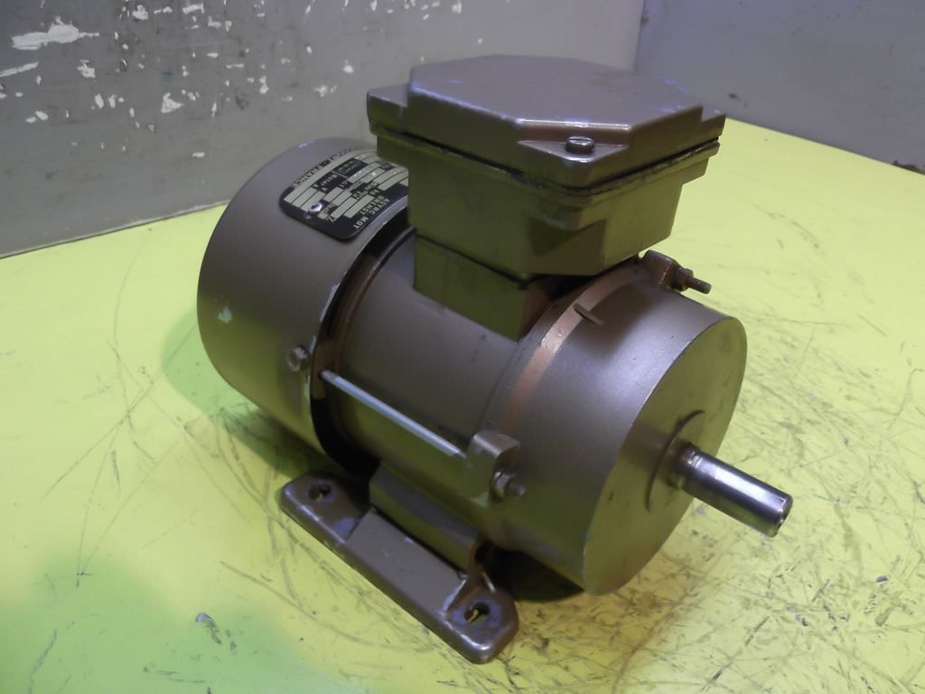 Elektromotor 0,18 kW 1390 U/min von Unelec - S 063 4B