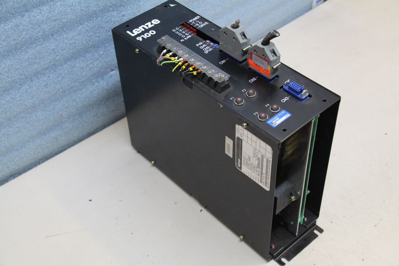 Frequenzumrichter 0,12 kW von Lenze - 33.9114 B