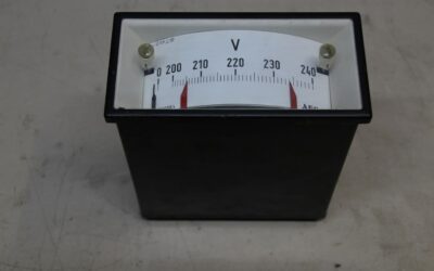 Alternative view of Einbaumessgerät Analog von AEG - Spannungsmessgerät, Voltmeter 200-240V