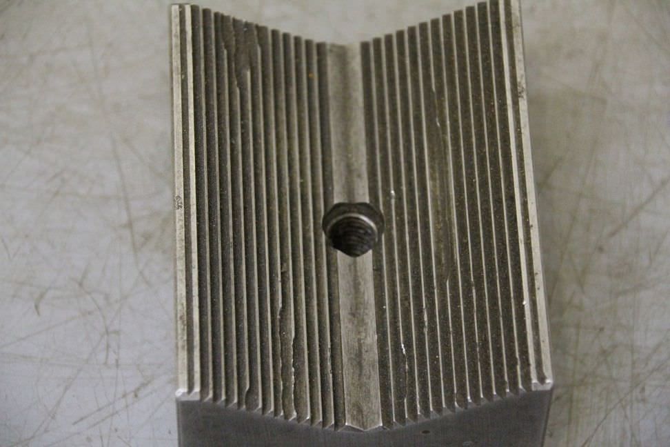 Anreissprisma 1 Stück von Stahl - 80/54/H100 mm – Bild 4