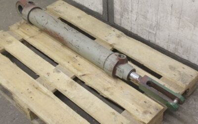 Hydraulikzylinder von ORSTA - Hub 620 mm