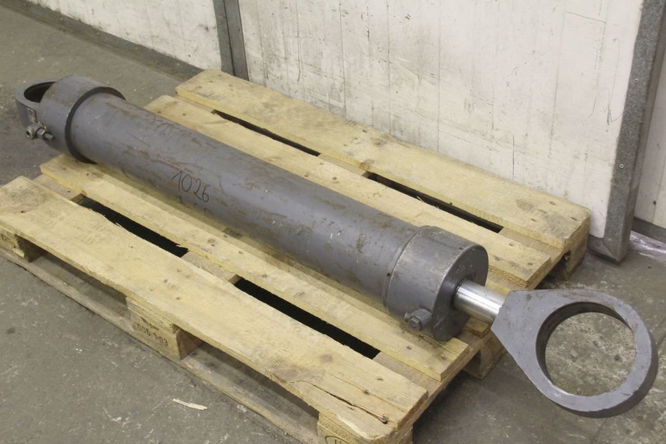 Hydraulikzylinder von SAFE-POWER-WEERT - Hub 1020 mm