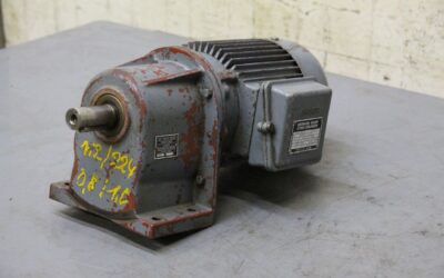 Getriebemotor 0,5/0,7 kW 112/224 U/min von Bauer - DKP8420V/200L