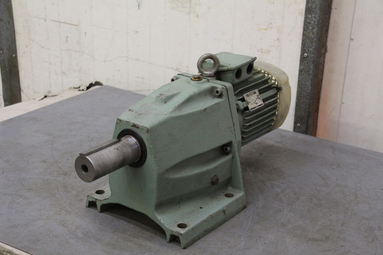 Getriebemotor 0,3/0,55 kW 16/31,5 U/min von VEM - ZG3KMR80K8-4