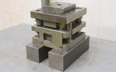 2 Säulen Stanzwerkzeug von unbekannt - 270/350/H335 mm