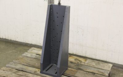 Aufspannwinkel von Stahl - 775/250/H245 mm